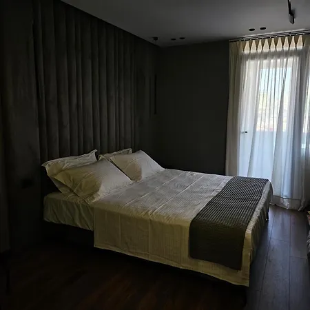 アパート Amafiore ティラナ