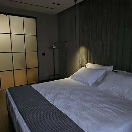 Amafiore アパート ティラナ